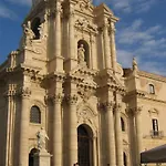 Astra Wi-fi In The Historic Center * Syracuse